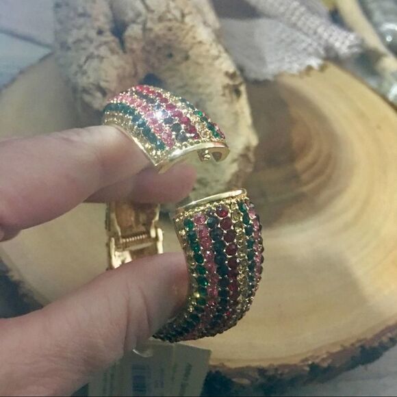 Amrita Singh Austrian Crystal Hinge Cuff Bracelet - Picture 4 of 5